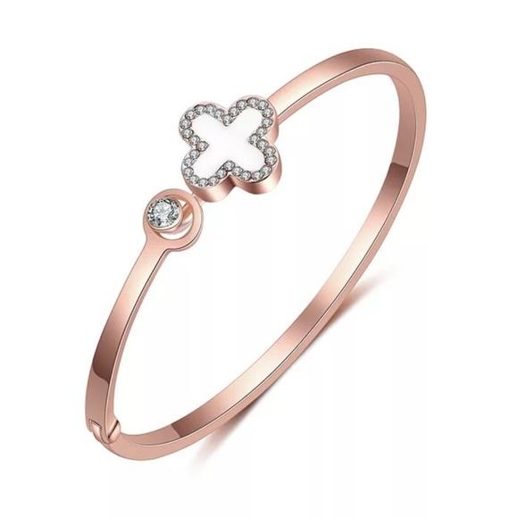 rose gold statement fashion 4 leaf clover lucky Jewelry - Four Leaf Clover Rose Gold Open Hinge Bangle
